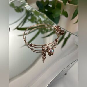 Alex & ani wing + gem bracelet